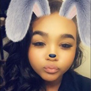 Meet your Posher, Annie